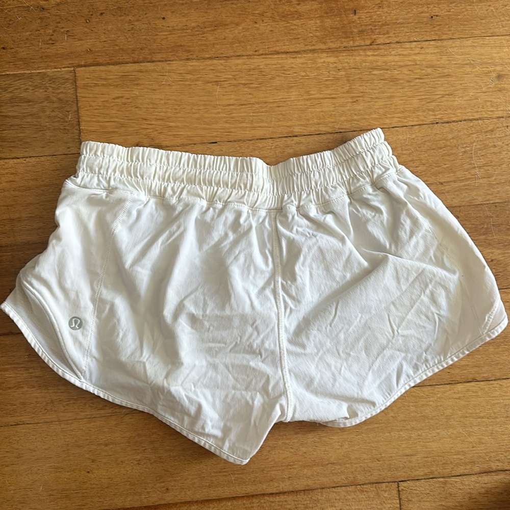 White lululemon shorts